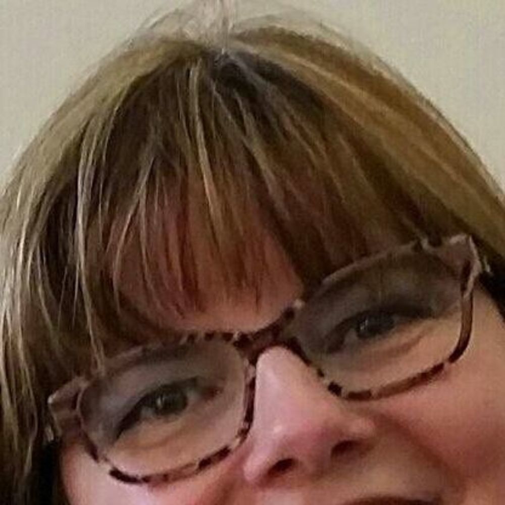 Meet your Posher, Sharon